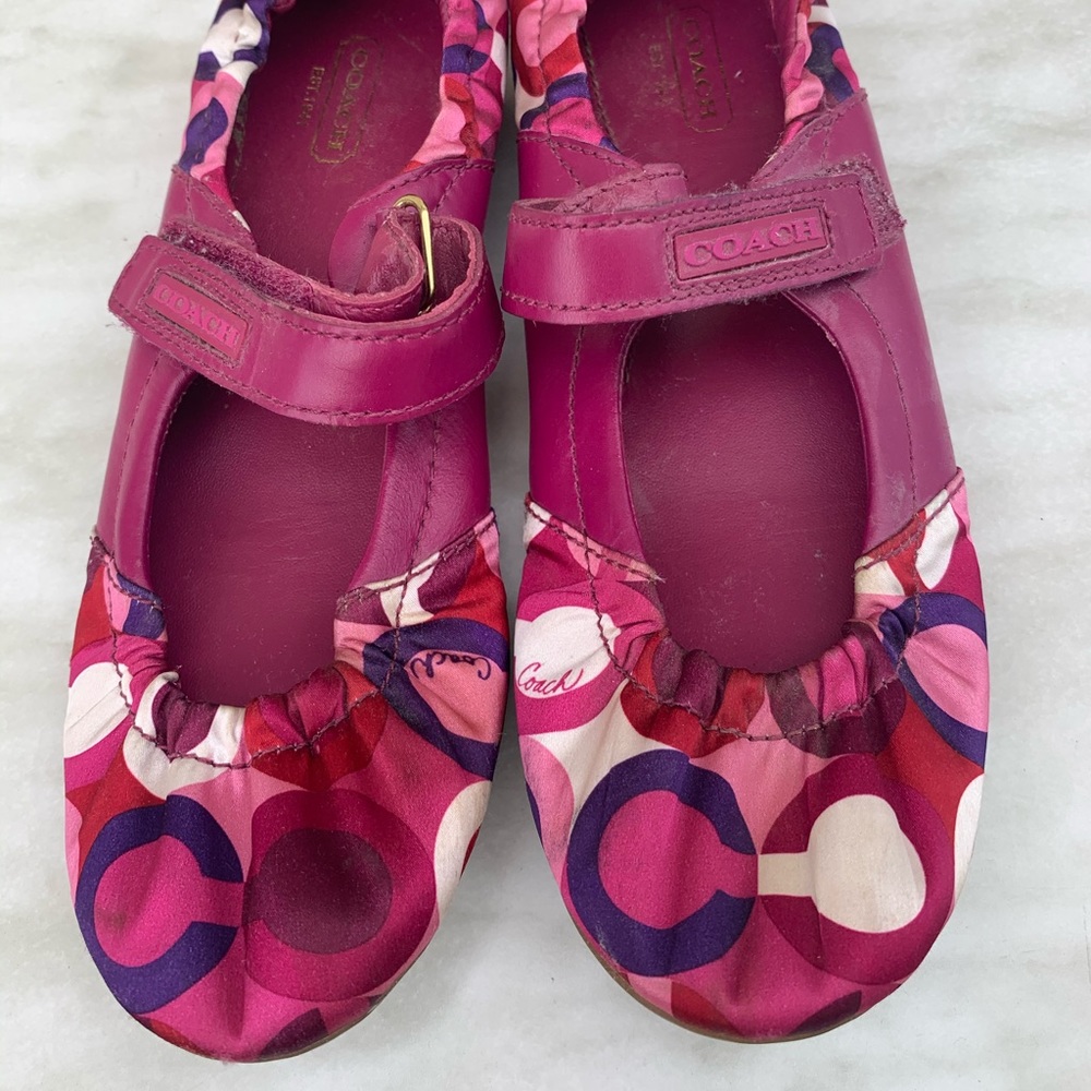 Coach flat shoes Velcro closure